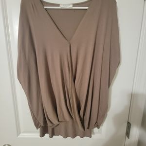 Brown crossover t-shirt